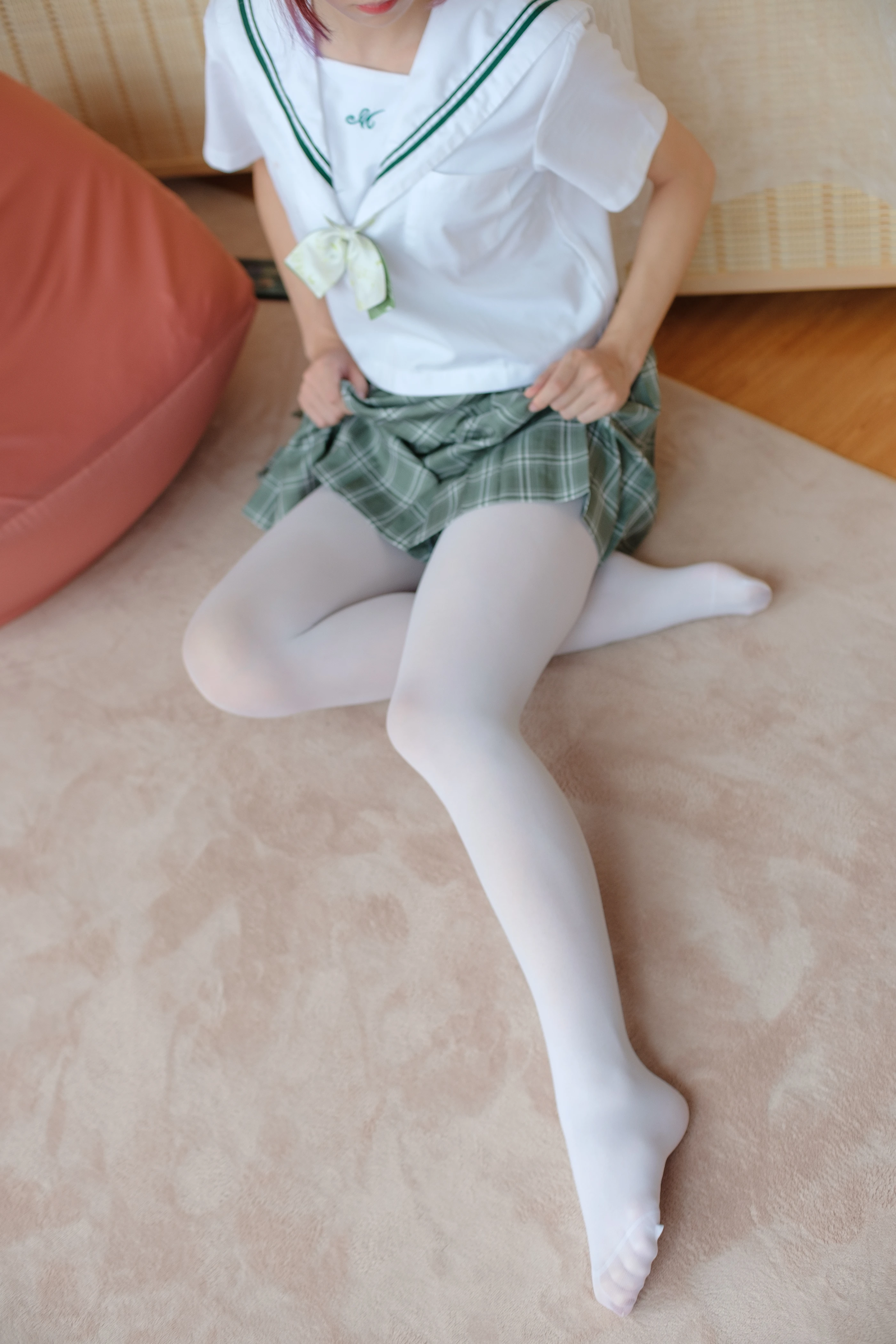 森萝财团 [BETA-023] JK白丝少女的美足 [88P]插图2